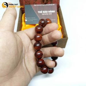 Vòng Tay Sưa Đỏ 14 Ly 15 Hạt
