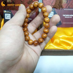 Vòng Tay Huyết Long Nu 10 Ly