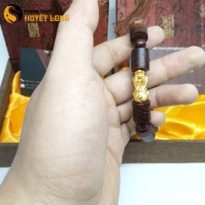 Vòng Tay Gỗ Sưa Đỏ Đốt Trúc 12 Ly