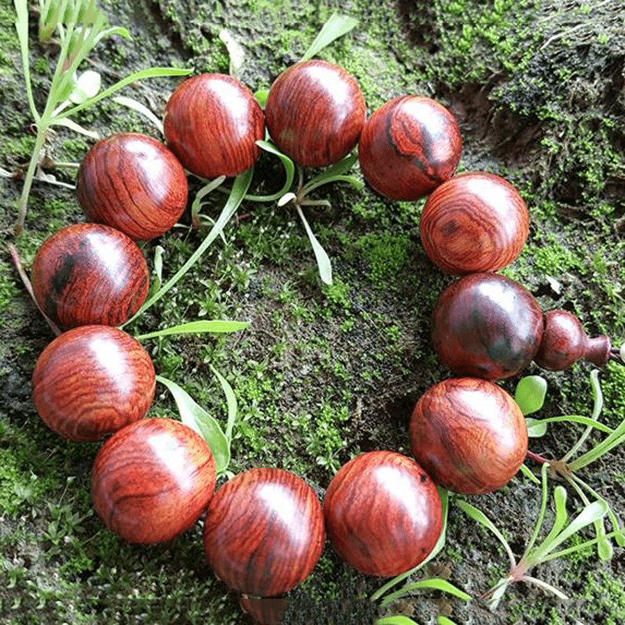 Vòng tay gỗ sưa giá bao nhiêu?