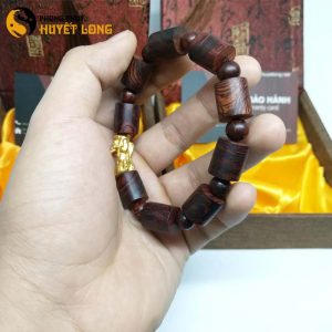 Vòng Tay Gỗ Sưa Đỏ Đốt Trúc 12 Ly