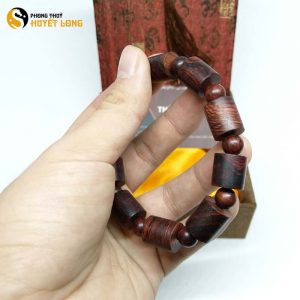 Vòng Tay Sưa Đỏ Đốt Trúc 12 Ly