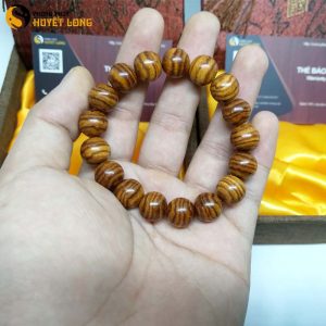 Vòng Tay Sưa Đỏ Quảng Bình 12 Ly 17 Hạt (Size Nam)