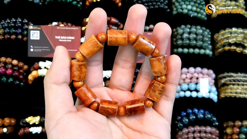 Vòng Tay Gỗ Nu Huyết Long Trúc 12 ly