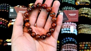 Vòng tay gỗ sưa đỏ tự nhiên 12ly