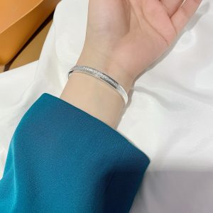 O1cn01rfarrp1qtk1bqpswn !!2206647975553 0 Cib