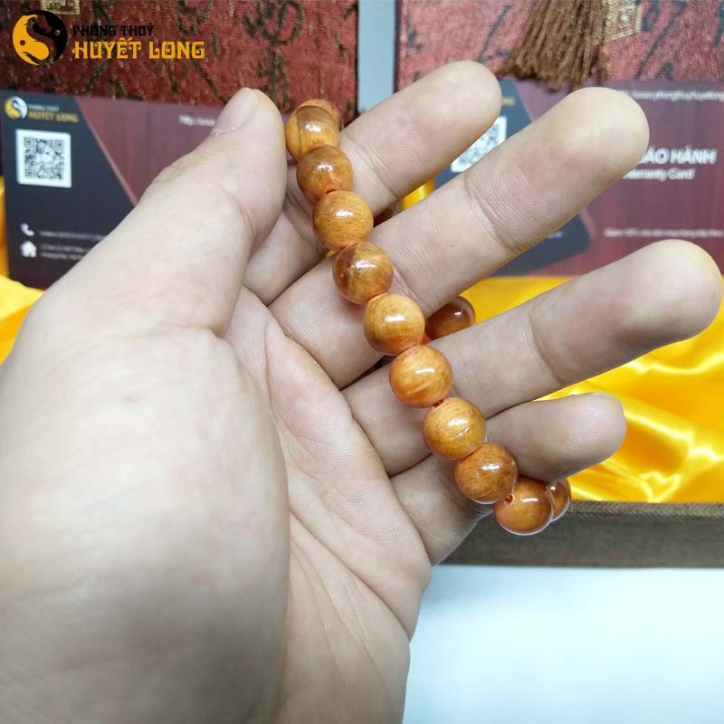 Vòng Huyết Long Vip 8ly (Size Nữ -Thấu quang 100%) Vòng Huyết Long Vip 8ly (Size Nữ -Thấu quang 100%)
