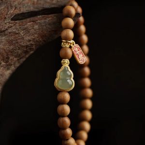 Vòng Tay Đàn Hương Đỏ Ấn Độ Mix Ngọc Hồ Lô May Mắn, Bình An, Tài Lộc, Vòng Tay Phong Thủy Linh Thiêng, Size 6mm Nữ